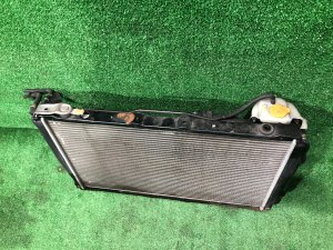 Engine radiator SUBARU LEGACY OEM 45111AA260 BG5 BD5 BG9 BG9 BD BG 1998 EJ20R