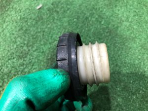 Tapón del depósito de combustible SUBARU LEGACY OEM 42032AC020 BH5 2000 BLUE 95H
