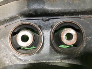 Travessa traseira SUBARU LEGACY LANCASTER OEM 20152AE001 BHE BH9 BH5 BE5 BE9 BEE 2002 EZ30