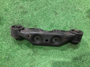 ยางแท่นเฟืองท้าย 41310AE020 SUBARU LEGACY LANCASTER