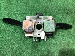 Steering column switch assembly оптитрон SUBARU LEGACY LANCASTER OEM 83115AE010 83114AE090 BHE BH9 BH5 BE5 BE9 BEE 2002 EZ30