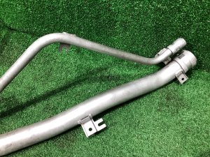 フューエルフィラーネック SUBARU LEGACY LANCASTER OEM 42066AE100 BHE BH9 BH5 BE BE9 BE5 BEE 2002 SILVER/GREY 1U2