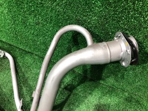フューエルフィラーネック SUBARU LEGACY LANCASTER OEM 42066AE100 BHE BH9 BH5 BE BE9 BE5 BEE 2002 SILVER/GREY 1U2