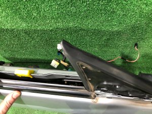 Right front door SUBARU LEGACY LANCASTER OEM 60009AE040 BHE BH9 2002 SILVER/GREY 1U2