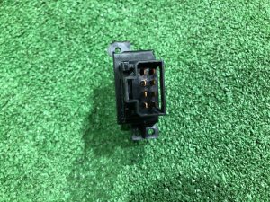Interruptor dos quatro piscas SUBARU LEGACY LANCASTER OEM 83037AE000 BHE BH9 BH5 2002 EZ30