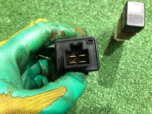 Windscreen heater switch c реле SUBARU LEGACY LANCASTER OEM 83001AE020 86564AE000 BHE BH9 BH5 2002 EZ30