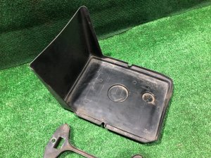 Battery bracket SUBARU LEGACY LANCASTER OEM 82182AA040 82161AA040 82122AA011 BHE BH9 BH5 BE5 BE9 BEE 2002