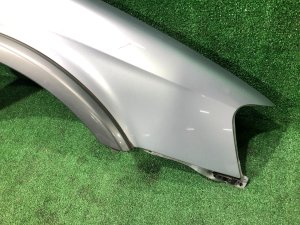 Guarda-lamas dianteiro direito SUBARU LEGACY LANCASTER OEM 57120AE021 BHE BH9 2002 SILVER/GREY 1U2