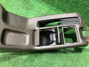 Подстаканник SUBARU LEGACY LANCASTER OEM 92132AE000DG 66150AE020DG BHE BH9 2002 SILVER/GREY 1U2