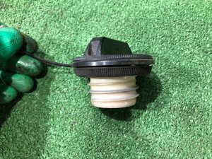 ฝาปิดถังน้ำมัน 42032AC020 SUBARU LEGACY LANCASTER