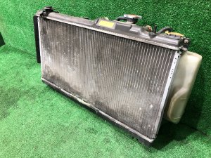 Радиатор двигателя SUBARU LEGACY LANCASTER OEM 45111AE060 BHE BEE 2002 EZ30