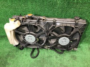 Радиатор двигателя SUBARU LEGACY LANCASTER OEM 45111AE060 BHE BEE 2002 EZ30