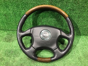 พวงมาลัย MOMO темное дерево 34311AE310 SUBARU LEGACY LANCASTER