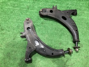 ปีกนกหน้า 20202AE000 20202AE010 SUBARU LEGACY LANCASTER