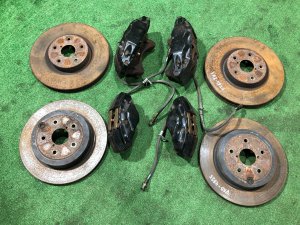 คาลิปเปอร์เบรกพร้อมจานเบรก BREMBO 26292FG011, 26292FG001, 26692FG031, 26692FG021 SUBARU WRX STI