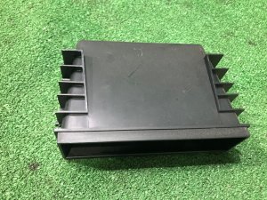 Porta-objetos sob o rádio 66511FA070 SUBARU LEGACY