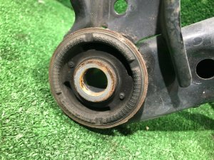 Travesaño trasero SUBARU WRX STI OEM 20152VA000 VAB VAG VA 2015 EJ20Y MT6