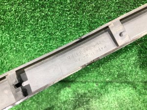 ヘッドライト下フィラーパネル правая SUBARU FORESTER OEM 57112FC000VF SF5 SF9 SF 1998