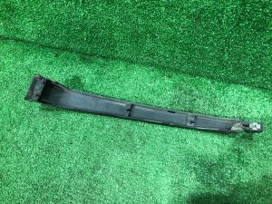 ヘッドライト下フィラーパネル правая SUBARU FORESTER OEM 57112FC000VF SF5 SF9 SF 1998