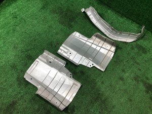 Protectores térmicos del escape 59020VA000, 59024FJ021, 59024SG001 SUBARU WRX STI