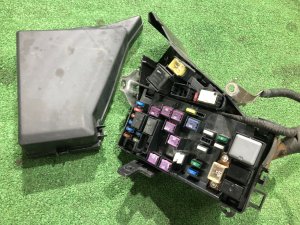 Caja de fusibles SUBARU WRX STI OEM 82241VA040, 82241VA041 VAB VAG VA 2015 EJ20Y MT6