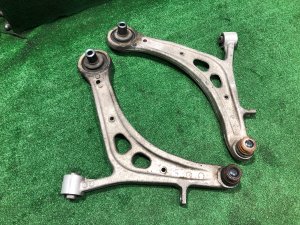 ปีกนกหน้า 20202VA000, 20202VA010 SUBARU WRX STI