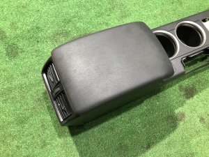Guantera y reposabrazos свап SUBARU OUTBACK OEM 92114AG120JC, 92113AG051JC, 66150AG140JC, 66120AG101JC BPE 2008 Silver Metallic C6Z