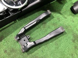 Guantera y reposabrazos свап SUBARU OUTBACK OEM 92114AG120JC, 92113AG051JC, 66150AG140JC, 66120AG101JC BPE 2008 Silver Metallic C6Z