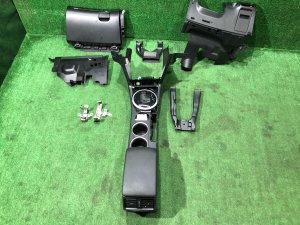 Guantera y reposabrazos свап SUBARU OUTBACK OEM 92114AG120JC, 92113AG051JC, 66150AG140JC, 66120AG101JC BPE 2008 Silver Metallic C6Z