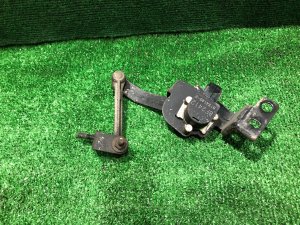 Sensor dianteiro de nivelamento dos faróis SUBARU OUTBACK OEM 84021AG000 BPE 2008