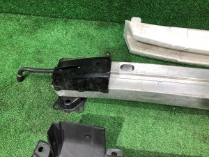 Reforço do para-choques dianteiro SUBARU OUTBACK OEM 57712AG320, 57707AG080, 57705AG030 BPE 2008