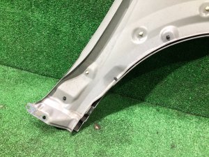 Guarda-lamas dianteiro esquerdo SUBARU OUTBACK OEM 57110AG1109P BPE 2008 Silver Metallic C6Z
