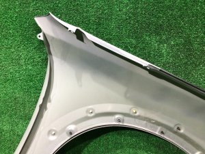 Guarda-lamas dianteiro esquerdo SUBARU OUTBACK OEM 57110AG1109P BPE 2008 Silver Metallic C6Z
