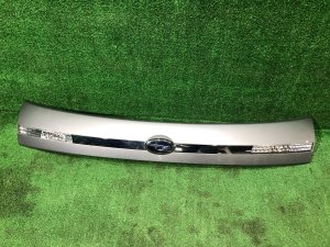 Friso da porta da bagageira 91710AG020MD, 91710AG021MD SUBARU OUTBACK
