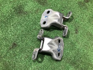 Dobradiças da porta dianteira esquerda 60070AG0009P 60070AG0109P SUBARU OUTBACK