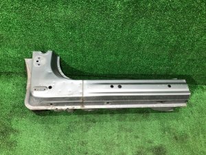 Estribo metálico izquierdo SUBARU OUTBACK OEM 51415AG0119P BPE 2008 Silver Metallic C6Z