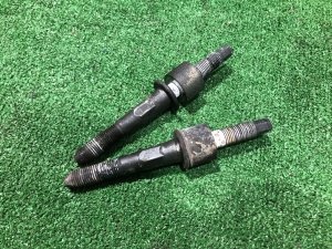 フロントアームスペーサー SUBARU OUTBACK OEM 20126AG000, 901370006 BPE 2008 EZ30D AT