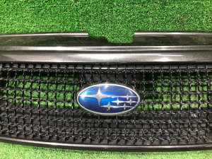 Radiator grille 2-я мод тюнинг SUBARU OUTBACK OEM 91121AG160 BPE 2008 Silver Metallic C6Z
