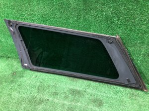 Стекло багажника правое SUBARU OUTBACK OEM 65210AG240 BPE 2008
