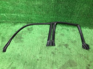 Borracha da porta esquerda SUBARU OUTBACK OEM 63521AG010 BPE 2008 Silver Metallic C6Z