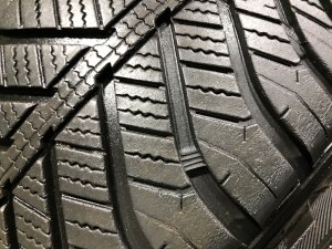 轮胎 Goodyear Vector 4Seasons 215/55R17 SUBARU OUTBACK OEM 12345678 BPE 2008