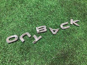 Emblema OUTBACK SUBARU OUTBACK BPE 2008 Silver Metallic C6Z
