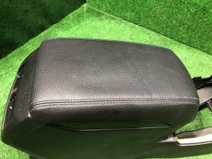 Glovebox and armrest кожа SUBARU LEGACY OEM 92114AJ190VH BMG BM9 BM 2013 White Pearl 37J