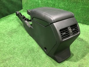 Glovebox and armrest кожа SUBARU LEGACY OEM 92114AJ190VH BMG BM9 BM 2013 White Pearl 37J