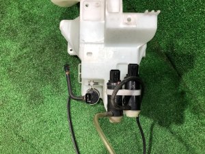 ウォッシャータンク SUBARU LEGACY OEM 86631AJ020 BMG BM9 BM 2013 FA20E CVT