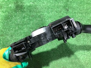 สวิตช์ก้านคอพวงมาลัย как на VAB SUBARU LEGACY OEM 83115AJ150, 83114FJ030 BMG BM9 BM 2013 FA20E CVT