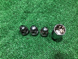 防盗轮毂螺母 McGard 12345678 SUBARU LEGACY