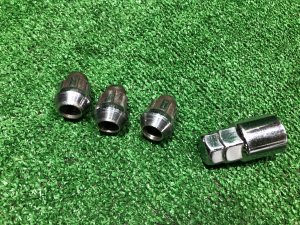 ロックナット（盗難防止） McGard SUBARU LEGACY OEM 12345678 BMG BM9 BM 2013