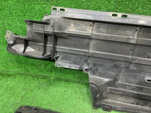 Proteção do piso inferior SUBARU LEGACY OEM 56411AJ001, 56411AJ011 BMG BM9 BM 2013 White Pearl 37J
