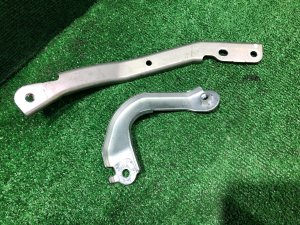 ขายึดอินเตอร์คูลเลอร์ SUBARU LEGACY OEM 21885AA420, BMG BM9 BM 2013